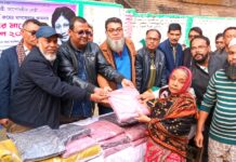খালেদা জিয়ার রুহের মাগফিরাত কামনায় শীতার্তদের মাঝে সাবেক কাউন্সিলর শকুর শীতবস্ত্র বিতরণ